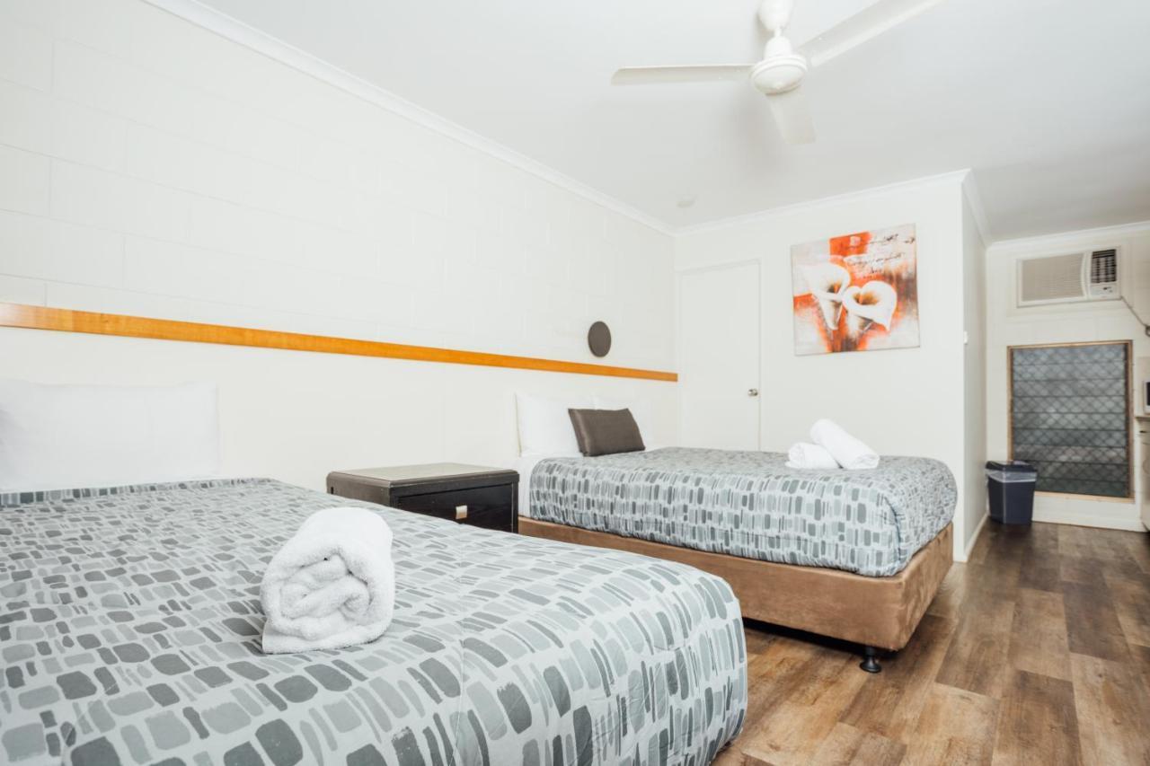 Billabong Lodge Motel Townsville Bagian luar foto